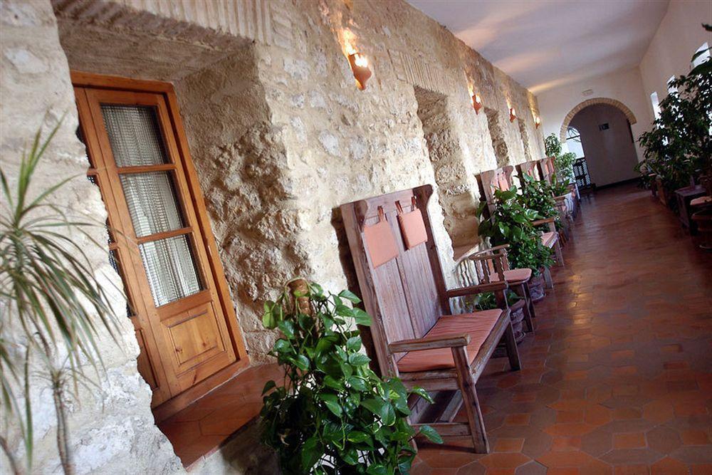 וחר דה לה פרונטרה Hotel Tugasa Convento San Francisco מראה פנימי תמונה